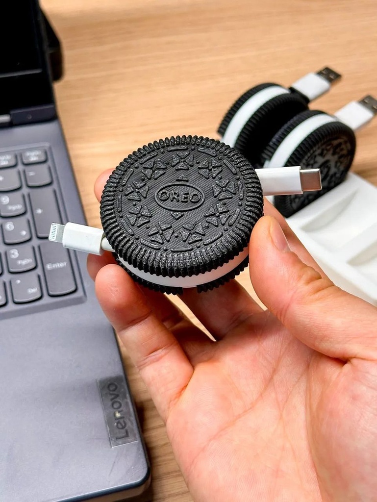 Oreo-style cable winder unmasked photo 4