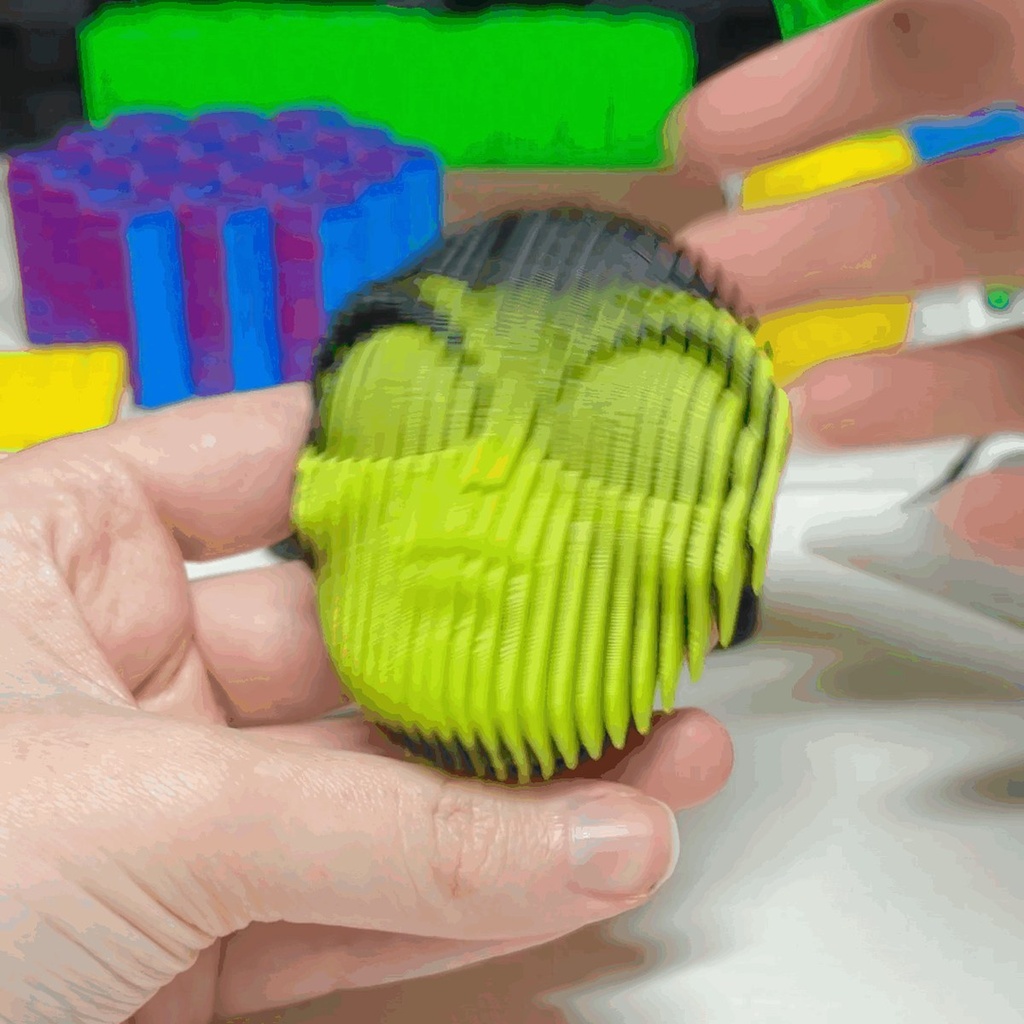 3D Printed Quantum See-Through Alien Fidget – See-through motion effect